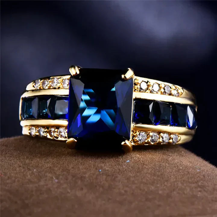 Vintage Gold & Zirkonia Blauer Ring