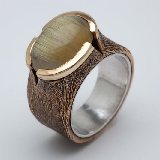 Bildhauer-Ring mit braunem Vintage-Stein
